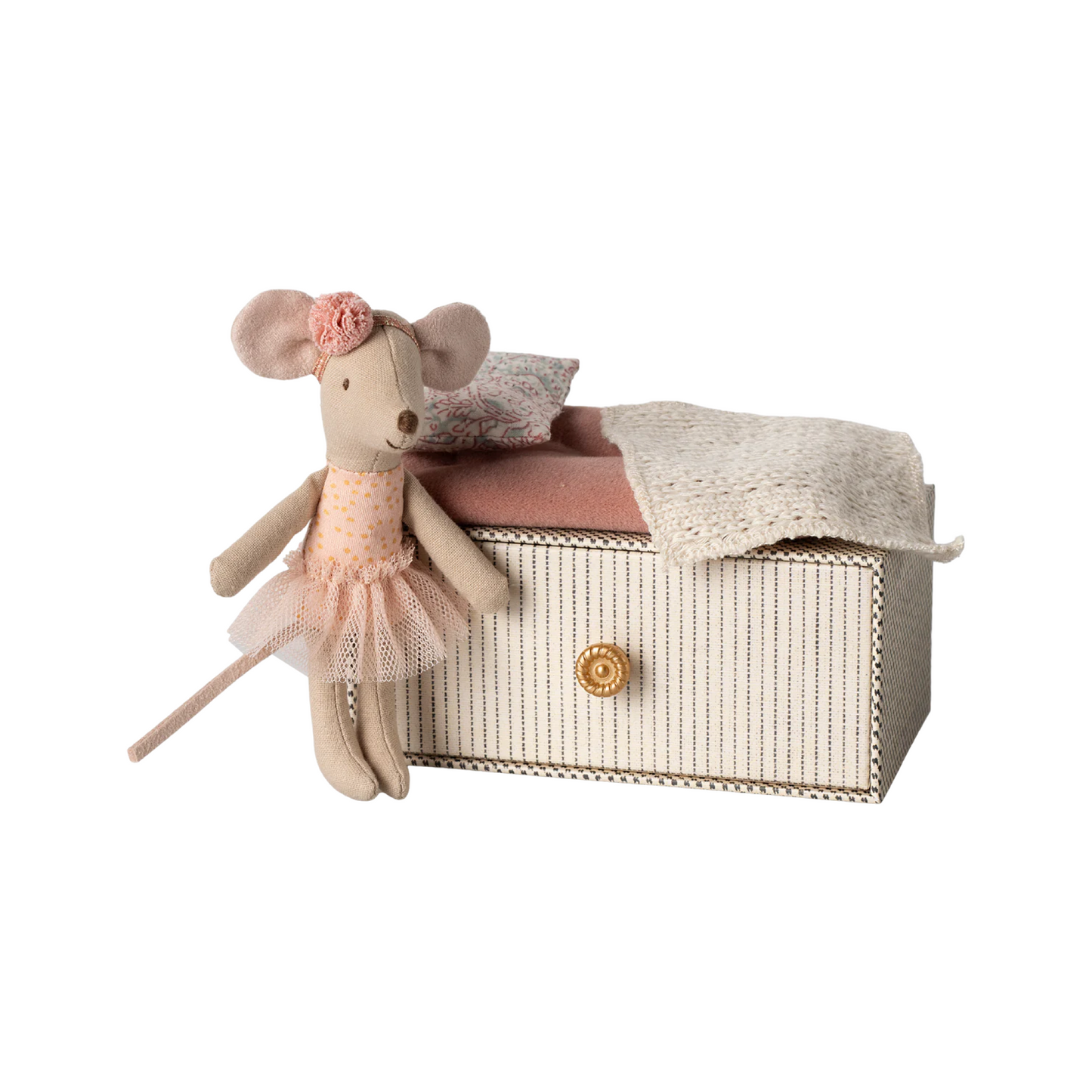 Dance mouse in daybed, Little sister