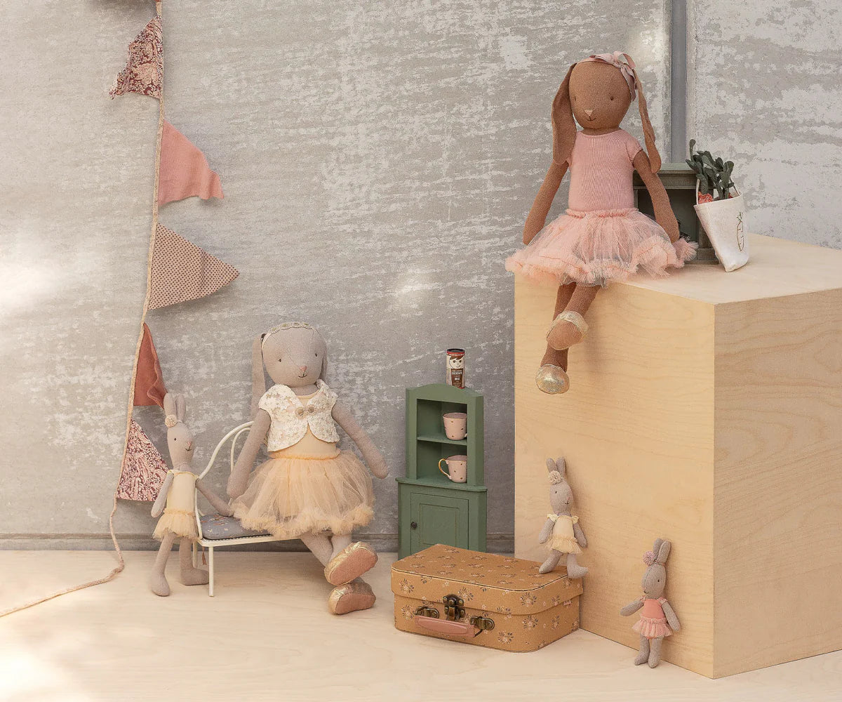 Bunny size 3, Classic - Ballet suit and skirt cream