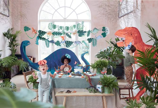 Dinosaur Kingdom Large Garland