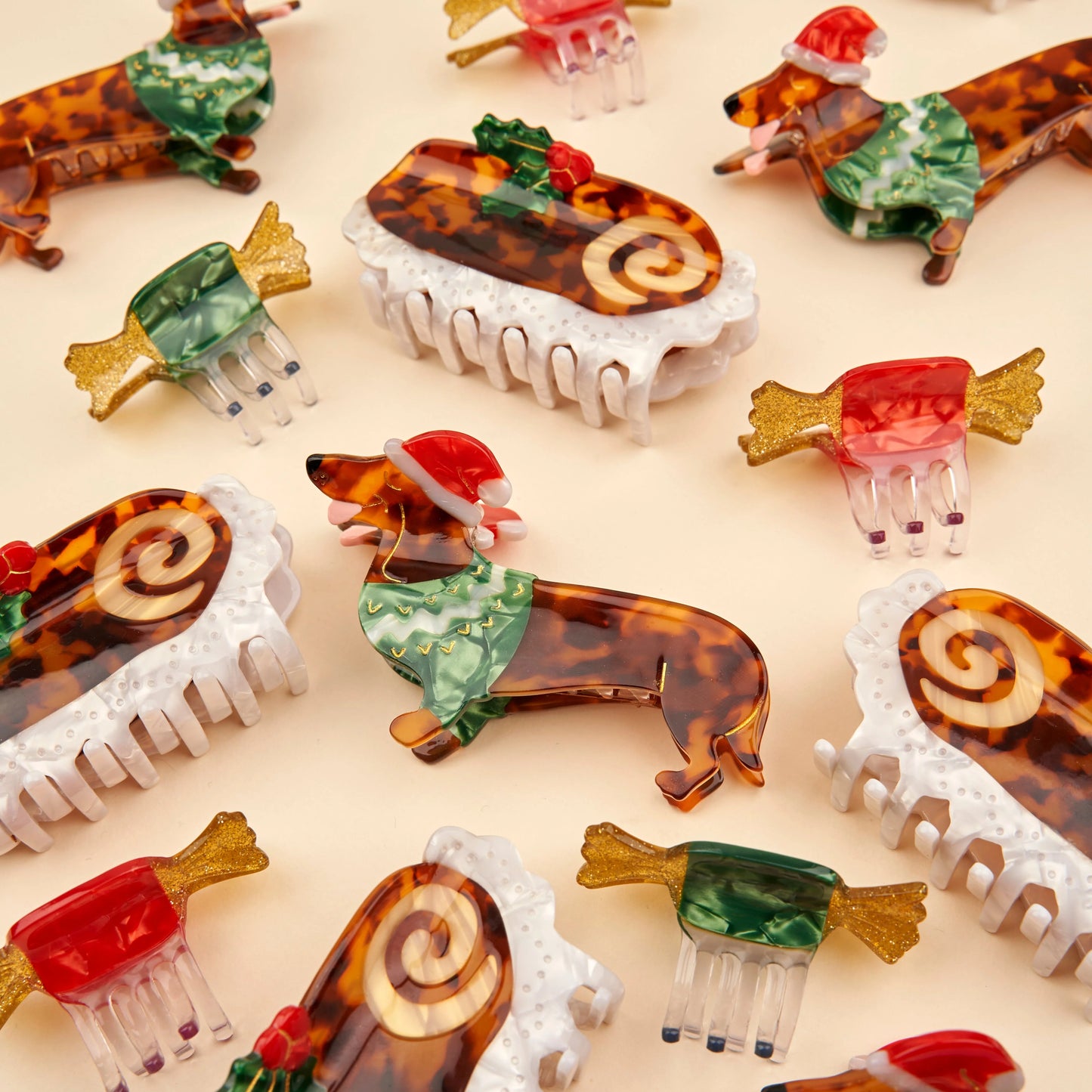 Chilly Dachshund Hair Claw