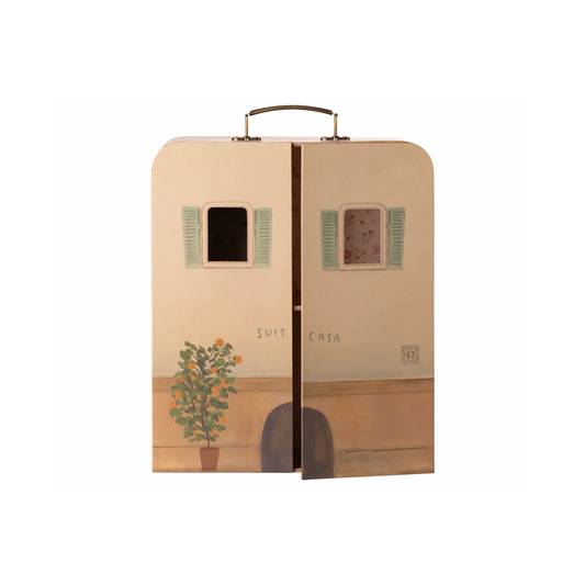 SuitCasa, Little sister and brother mouse