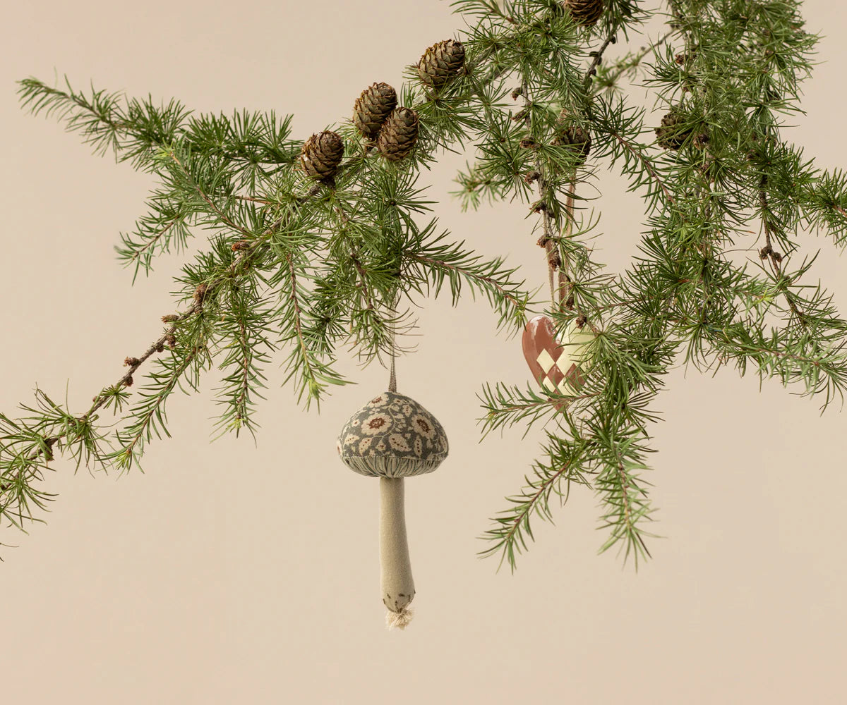 Mushroom ornament, Winter flower - Green