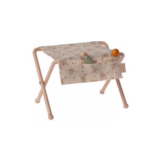 Nursery Table, Baby mouse, Rose