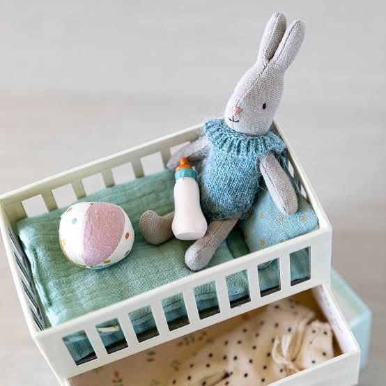 Baby room w. Micro rabbit - Blue