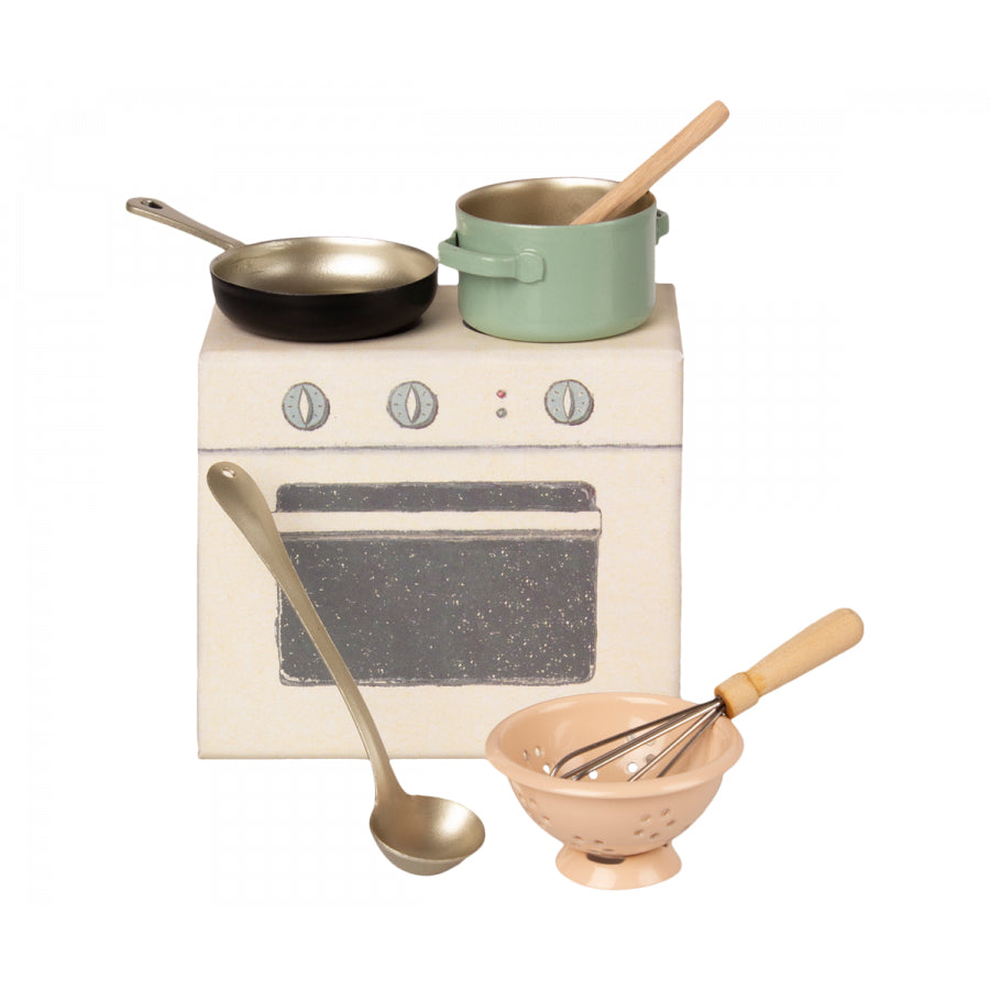 Miniature cooking set