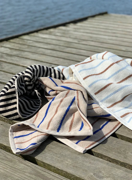 Raita Towel - 100x150 cm - Caramel/Optic Blue